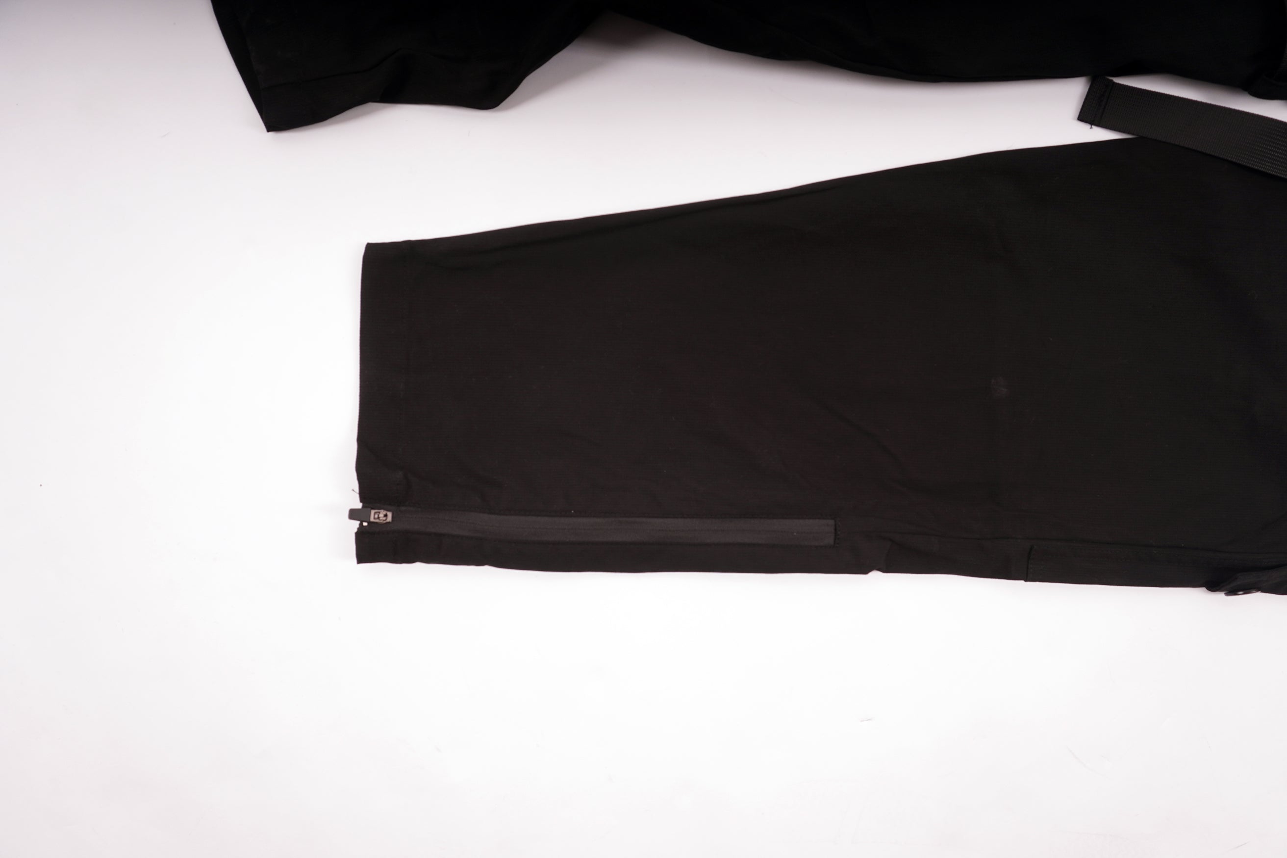 [SHWA] TP-06 Techwear Style Versafit Black Jogger