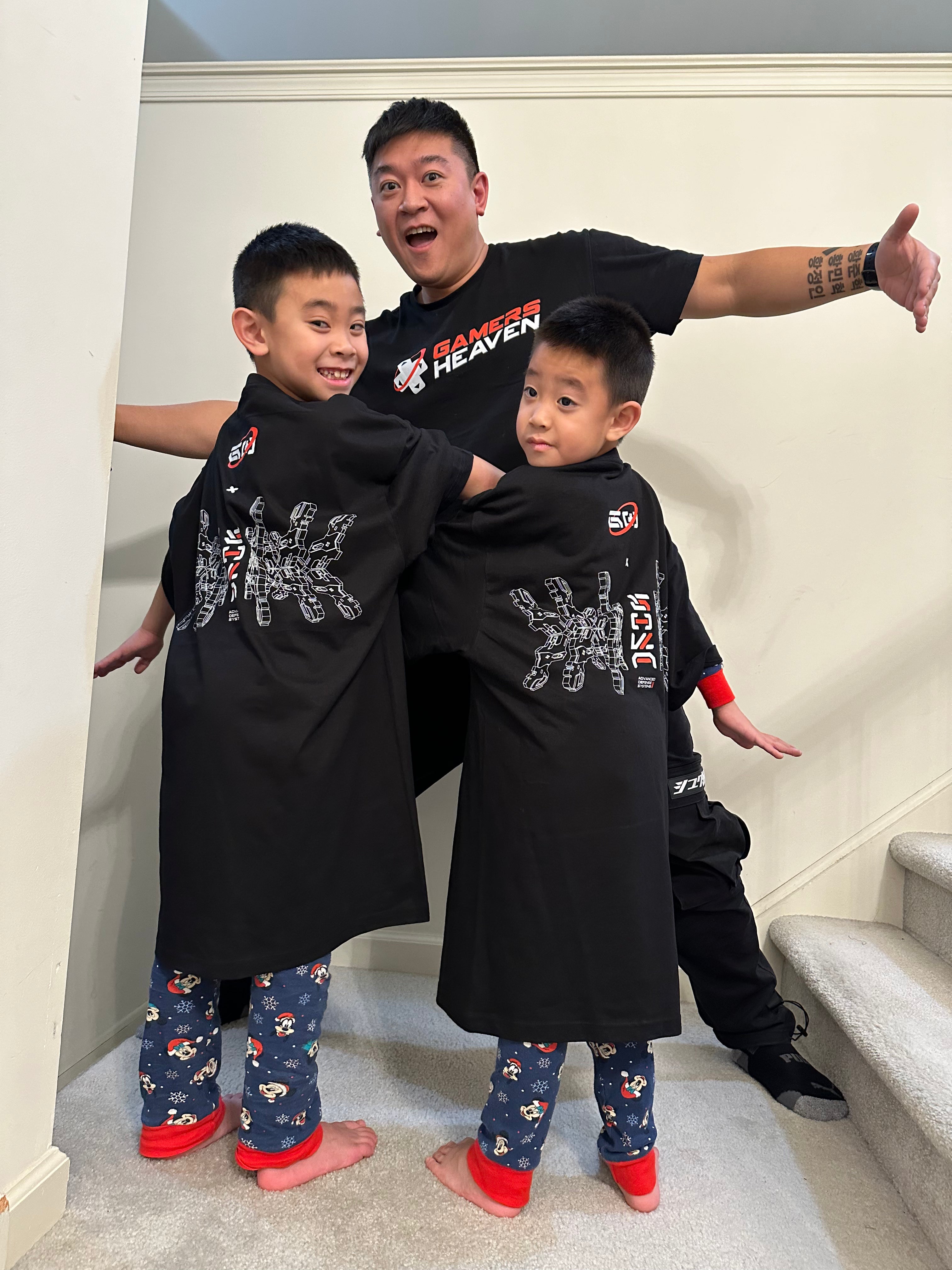 [GH] Collaboration Shirt