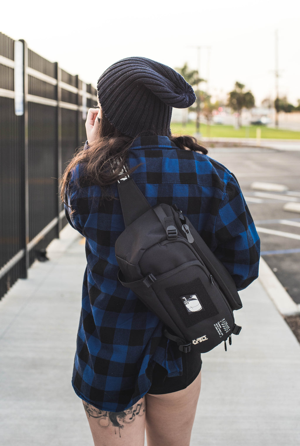[SHWA] Black OG Sling Crossbody Bag 3