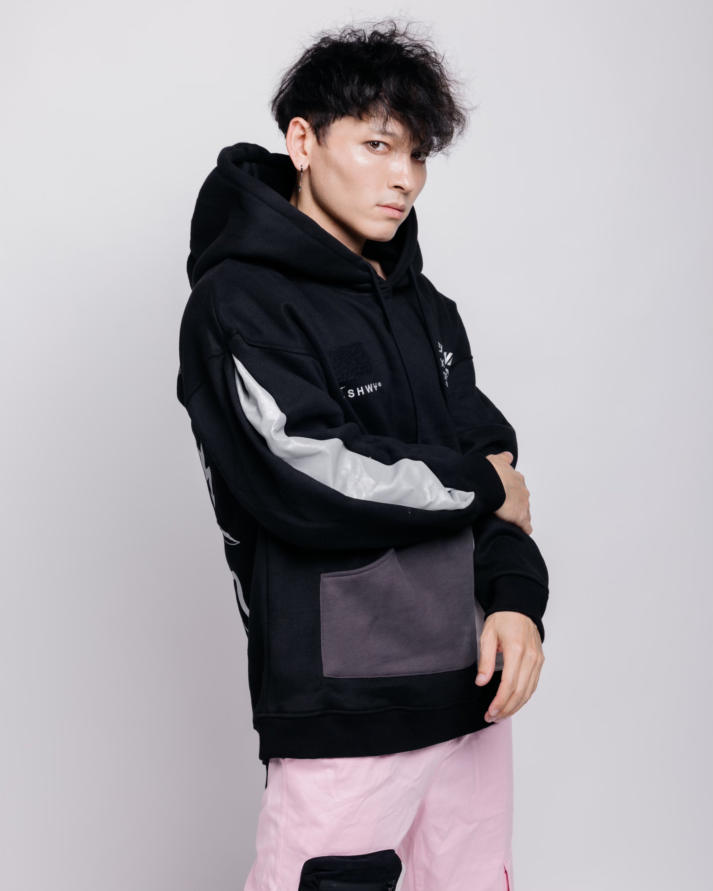 [SHWA] Oversized Pull-over Hoodie with Reflective print [FINAL SALE]
